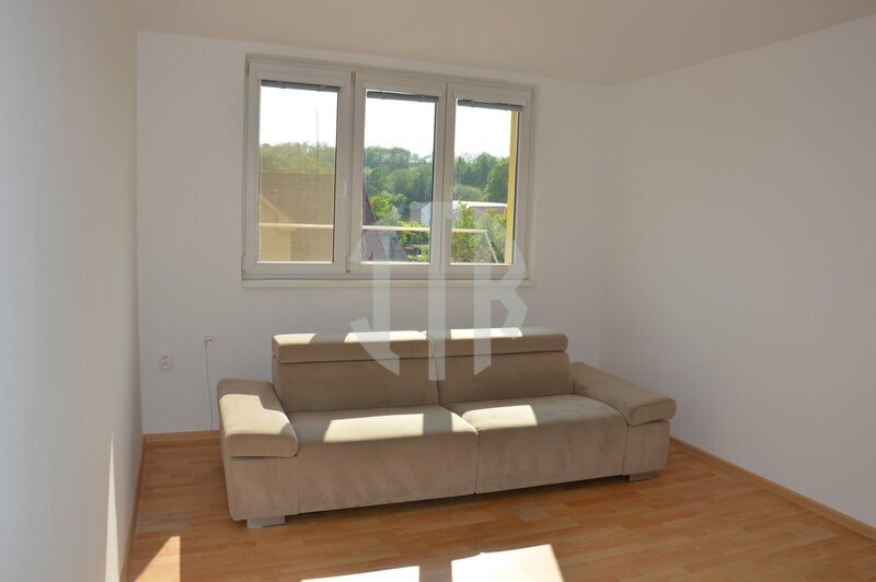 Pronájem bytu 2+1 o rozloze 62,6 m2, Vojnova ul., Týn n. Vltavou, Malá Strana
