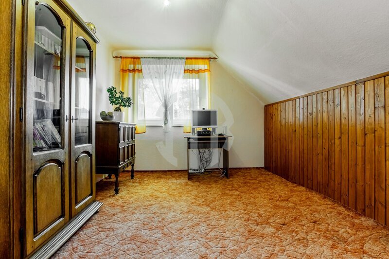 Prodej rodinného domu 5+1 s pozemkem 658 m2 a garáží, ul. U Křížku, Borek u Českých Budějovic