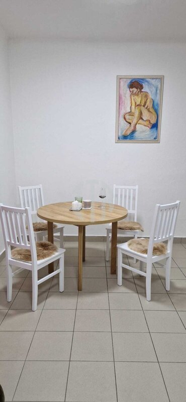 Pronájem patrového rodinného domu 4+kk, 96 m2, Komenského ul., České Budějovice