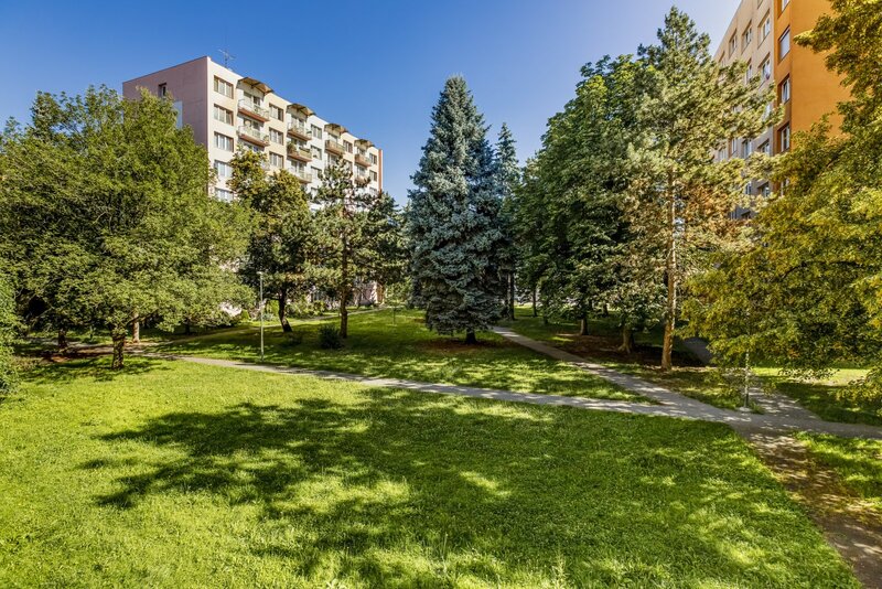 Pronájem zařízeného bytu 2+kk, 36 m2, balkón, Puklicova ul., České Budějovice