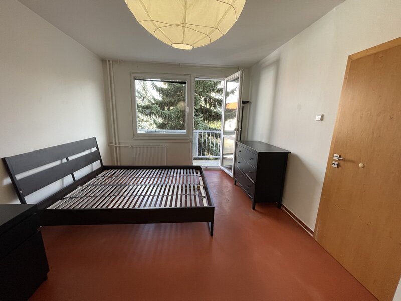 Pronájem zařízeného bytu 2+kk, 36 m2, balkón, Puklicova ul., České Budějovice