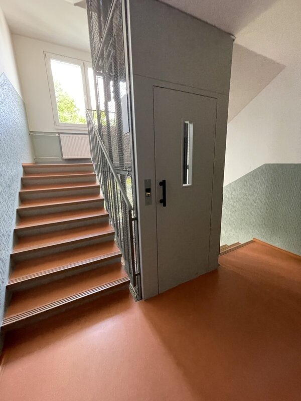 Pronájem zařízeného bytu 2+kk, 36 m2, balkón, Puklicova ul., České Budějovice