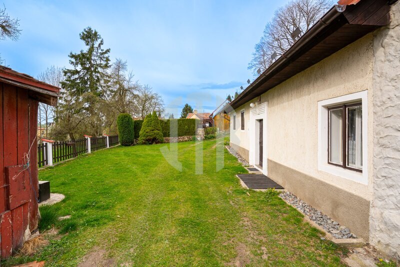 Prodej chalupy 3+1 s obytnou pl. 84,57 m2 a pozemkem 201 m2, obec Besednice okr. Č. Krumlov